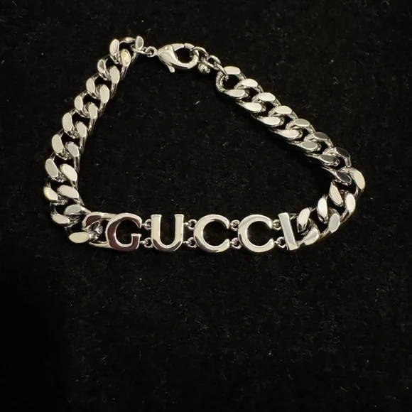 Gucci Silver Logo Chain Bracelet - Picture 2 of 5